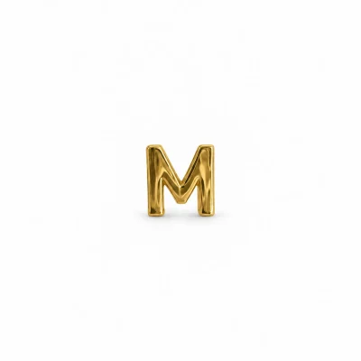 آویز حروف M بزرگ